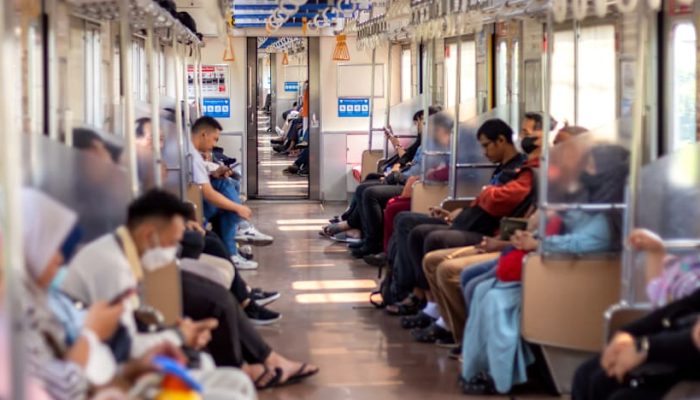 Wacana Kenaikan Tarif KRL Muncul Lagi, KAI Commuter Masih Kajian