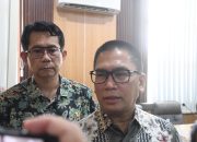 sekda pulang pisau tony harisinta memberikan keterangan terkait kebijakan wfh asn di lingkungan pemerintah daerah