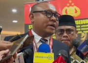 Kuasa hukum Jusuf Kalla, Abdul Haji Talaohu, memberikan pernyataan terkait laporan terhadap Rismon Sianipar dan sejumlah YouTuber di Bareskrim Polri.