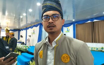 andrean atma maulani ketua dprd tanah bumbu hut ke 23 pakaian adat