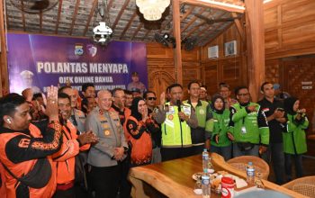 kakorlantas polri dialog dengan ojol banjarbaru kegiatan polantas menyapa