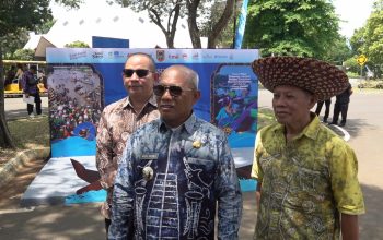 Bupati Kotabaru Muhammad Rusli menghadiri peresmian Pasar Terapung Kalimantan Selatan di TMII Jakarta bersama kepala daerah se-Kalsel.