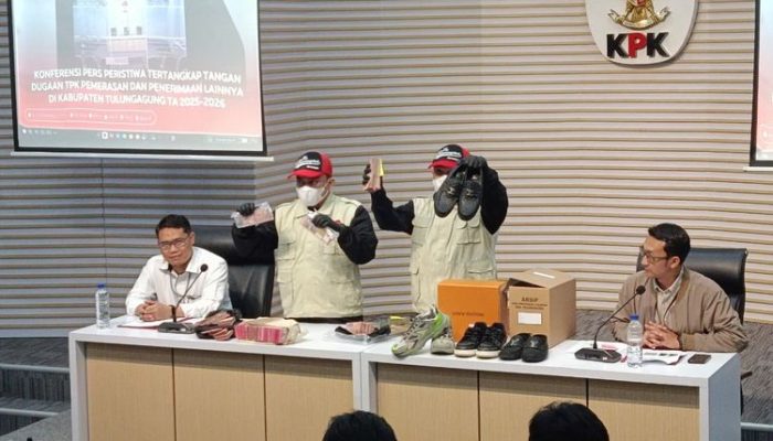 Bupati Tulungagung Jadi Tersangka KPK, Diduga Paksa OPD Setor Rp5 Miliar