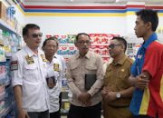 DPRD Kotabaru dan Diskoperindag melakukan sidak minimarket terkait kelangkaan susu UHT putih di Kotabaru.