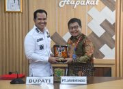 Bupati Pulang Pisau Ahmad Rifa’i dan PT Jamkrindo teken kerja sama penjaminan proyek pembangunan