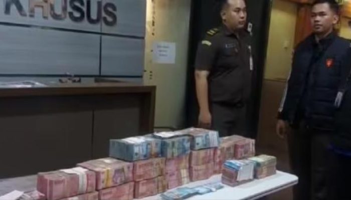 Kadis ESDM Jatim Jadi Tersangka Pungli Izin Tambang, Kejati Sita Rp2,3 Miliar