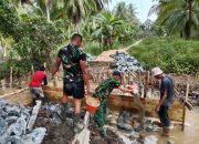 pembangunan jembatan garuda tanah bumbu tahap pengurukan batu dan pengecoran pondasi oleh TNI dan warga