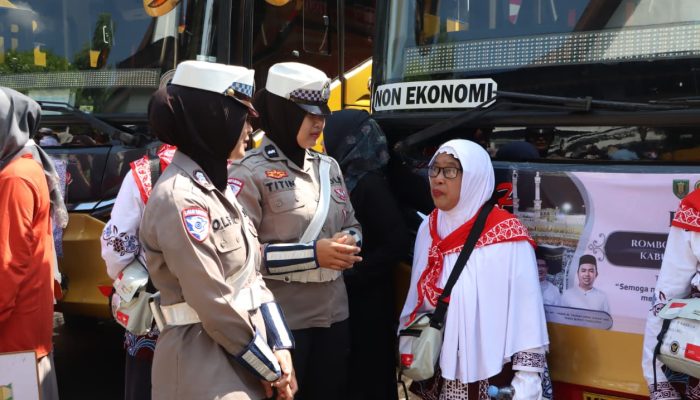355 Jemaah Haji Tabalong Diberangkatkan, Polisi Kawal Perjalanan Hingga Aman