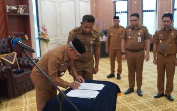 Bupati Kotabaru Lantik 19 Pejabat, Tekankan Profesionalisme dan Pelayanan Publik