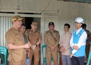 bupati sukamara masduki meninjau lokasi pertanian desa karta mulya bersama pln untuk penyediaan listrik irigasi petani