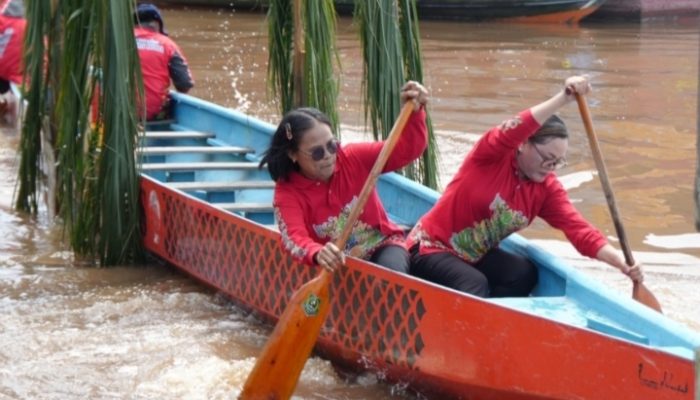Lomba Besei Kambe Ramaikan HUT Kapuas, Tradisi Dayak Ngaju Jadi Daya Tarik