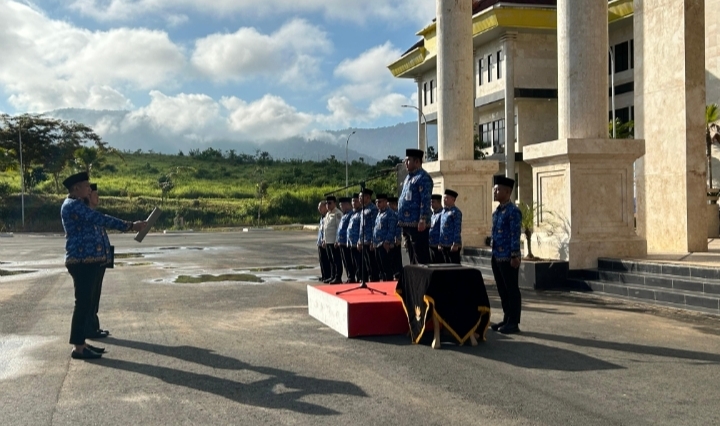 ASN Kotabaru mengikuti apel kesadaran nasional di halaman Kantor Bupati Sebelimbingan
