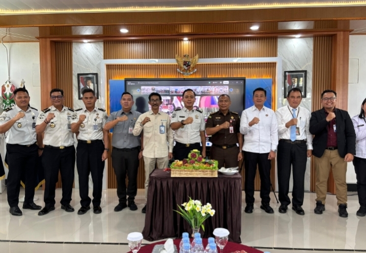 Jajaran Ditjenpas Kalimantan Tengah dan instansi terkait foto bersama pada kegiatan HBP ke-62 tahun 2026.