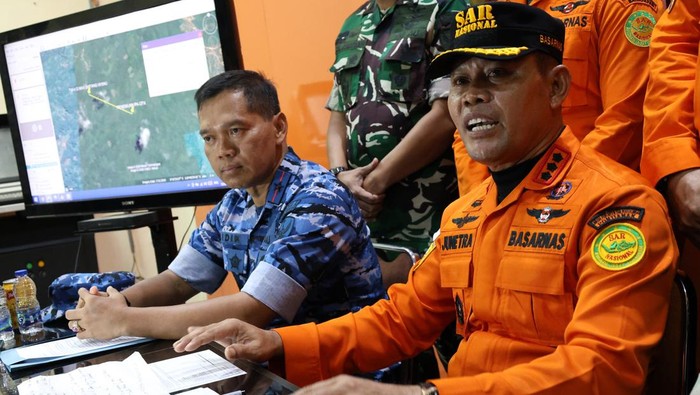 Kepala SAR Pontianak menjelaskan evakuasi korban helikopter PK-CFX di Sekadau Kalimantan Barat