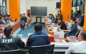Rapat DPRD Kotabaru bersama Pertamina dan operator speedboat membahas persoalan antrean BBM di Kotabaru.