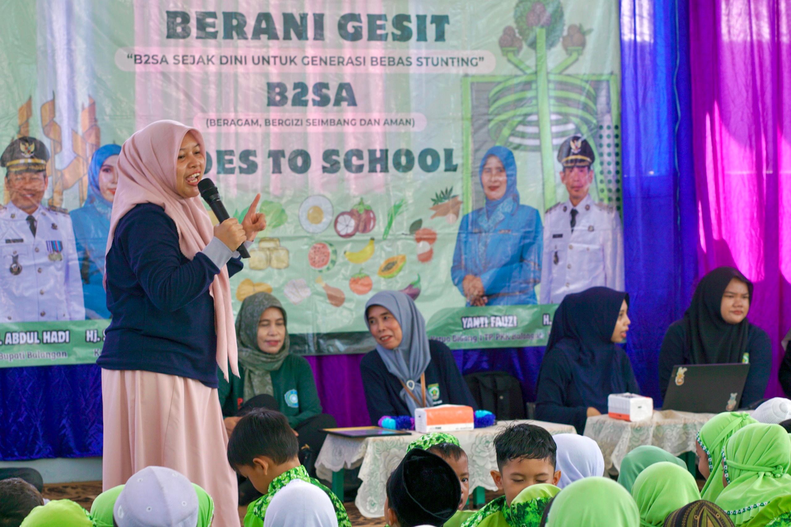 DKP3 Balangan memberikan edukasi pola makan sehat melalui program B2SA Goes to School di TK Negeri Pembina Paringin.