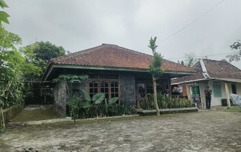 Rumah di Pakem, Sleman, lokasi ditemukannya 11 bayi yang diamankan Polresta Sleman dan instansi terkait.