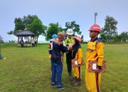 Puluhan peserta pelatihan kerja mengikuti pembukaan program di ruang pelatihan PT Laskar Coal Mandiri.