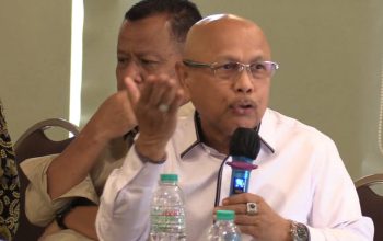 Ketua Umum ReJO HM Darmizal MS berbicara dalam forum diskusi REBO-AN membahas ekonomi desa di Jakarta.