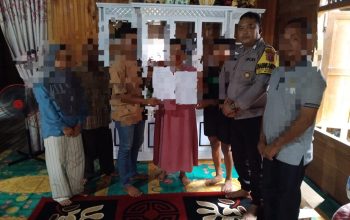 Polisi memediasi korban dan pelaku pencurian dalam keluarga di Desa Santuun