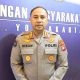 Kombes Ihsan berbicara di depan mikrofon memberi keterangan pers.