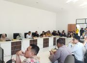 Rapat klarifikasi solar subsidi dihadiri sejumlah pihak di Aula DKPP Tanah Laut