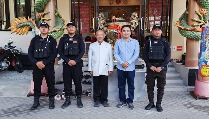 Polsek Banjarmasin Timur Amankan Ibadah Waisak 2570 di Wihara Buddhayana