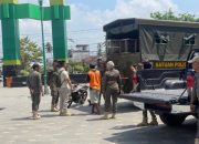 Satpol PP Balangan menertibkan pedagang kaki lima di Taman Sanggam Paringin