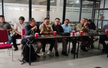 Perwakilan Kantor Pertanahan Kotabaru menghadiri diskusi percepatan pelepasan kawasan hutan Desa Pulau Panci di Banjarmasin.