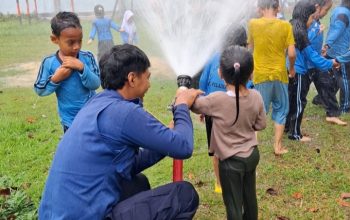 Siswa TK di Pelaihari Belajar Mitigasi Kebakaran di Markas Damkar