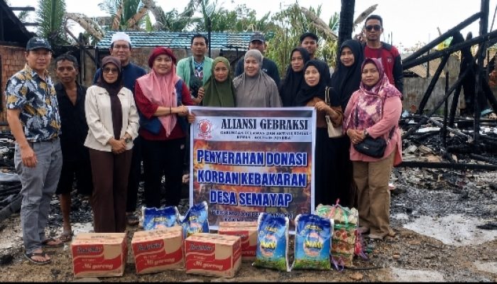 GEBRAKSI Salurkan Bantuan untuk Korban Kebakaran di Kotabaru