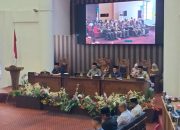 Suasana rapat paripurna DPRD Tanah Bumbu di ruang rapat utama Gedung DPRD saat pembahasan Raperda Perizinan Berusaha Berbasis Risiko tahun 2026.