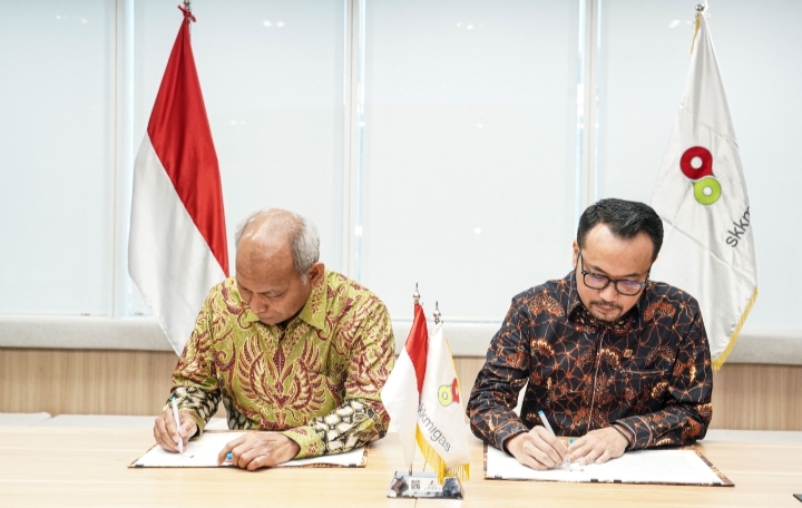 Suasana penandatanganan Nota Kesepahaman antara Pertamina Patra Niaga dan SKK Migas terkait penguatan pasokan energi untuk mendukung operasional hulu migas nasional.