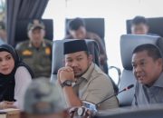 Wakil Ketua DPRD Kalsel H. Kartoyo berbicara dalam RDP pembentukan pansus mafia BBM subsidi.
