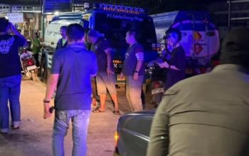 Pria diamankan polisi usai nyaris dihakimi massa di Banjarmasin.