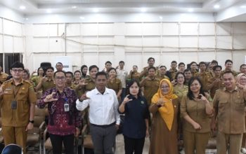 Foto bersama peserta sosialisasi PPID di Aula Perkimhub Pulang Pisau.