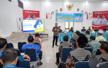 Suasana Sosialisasi Aksi Rumah Damai Pemerintah Kabupaten Tanah Bumbu yang diikuti perangkat desa dan tokoh masyarakat di Batulicin.