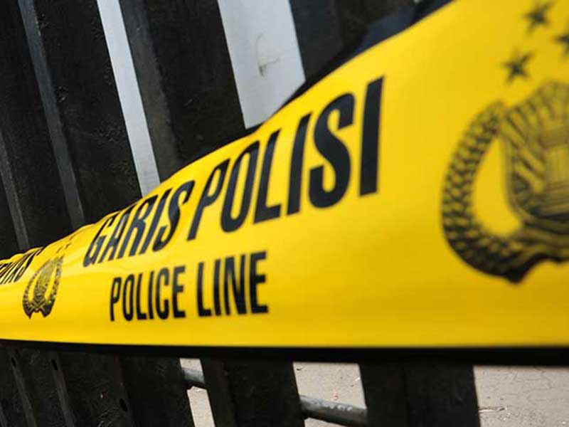 Garis polisi police line di lokasi penemuan jasad perempuan di Banjarbaru.