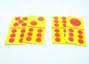 Ilustrasi permainan domino qyu-qyu menggunakan kartu domino yang diduga menjadi aktivitas perjudian di Muara Uya, Tabalong.