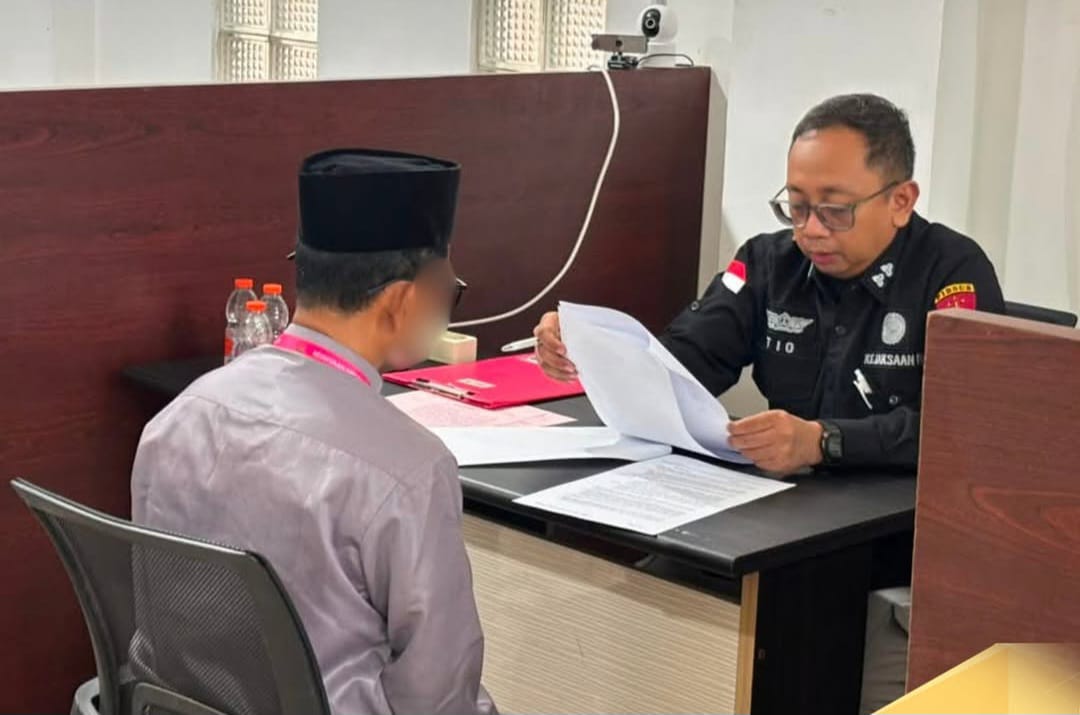 Pemeriksaan tersangka AB kasus korupsi server SD di Kejari Banjarmasin