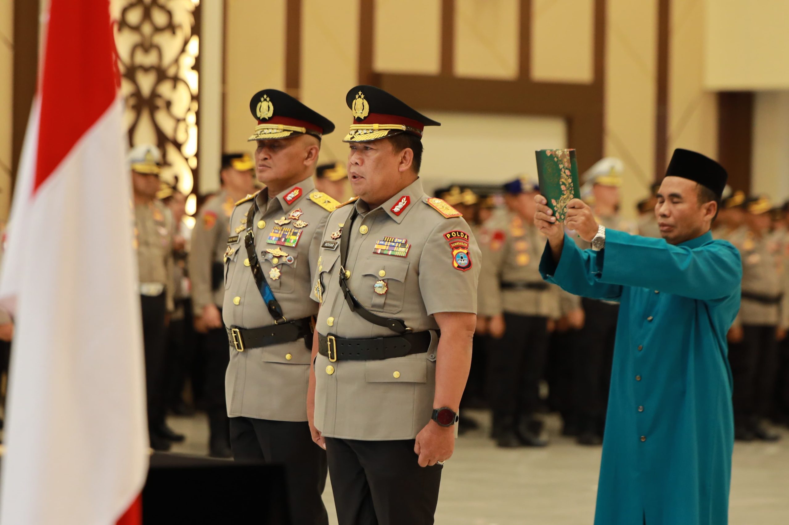 Brigjen Noviar ambil sumpah jabatan dipimpin rohaniawan di upacara Wakapolda Kalsel