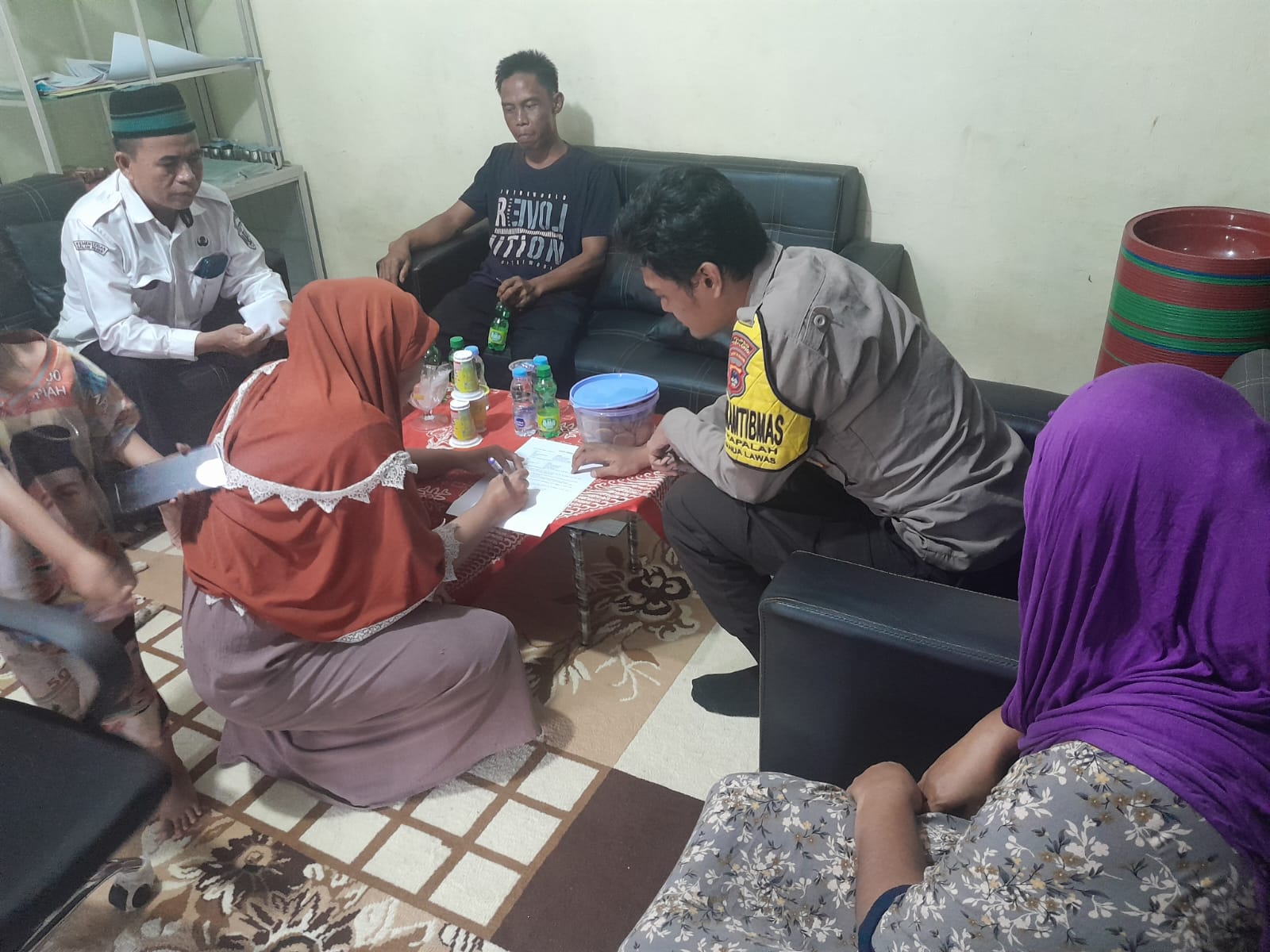 Mediasi polisi kasus cakar anak tetangga di Tabalong berakhir damai