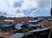 Kemah para pekerja tambang emas tanpa izin