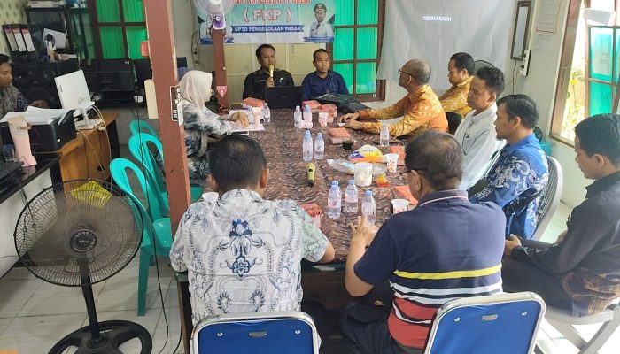 Pasar Sungai Danau Dievaluasi, Penerangan Jalan hingga SOP Dibenahi