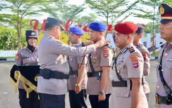 Kapolres Tanah Bumbu pimpin sertijab Kasatpolair dan tiga kapolsek