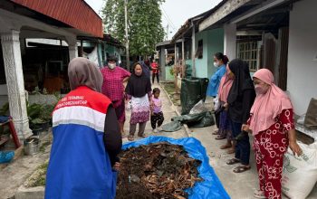 Warga Dumai panen ikan nila hasil program bioflok Pertamina