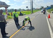Polisi olah TKP kecelakaan maut di Jalan Pakem-Kalasan Sleman