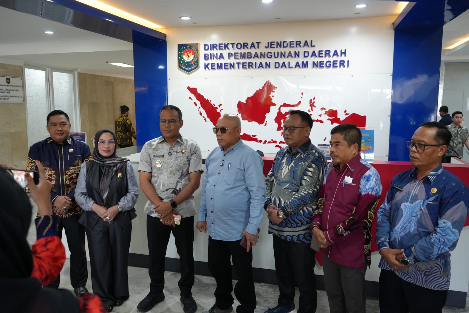 Bupati Kotabaru dan Direktur Kemendagri berdiskusi soal Embung Seratak.