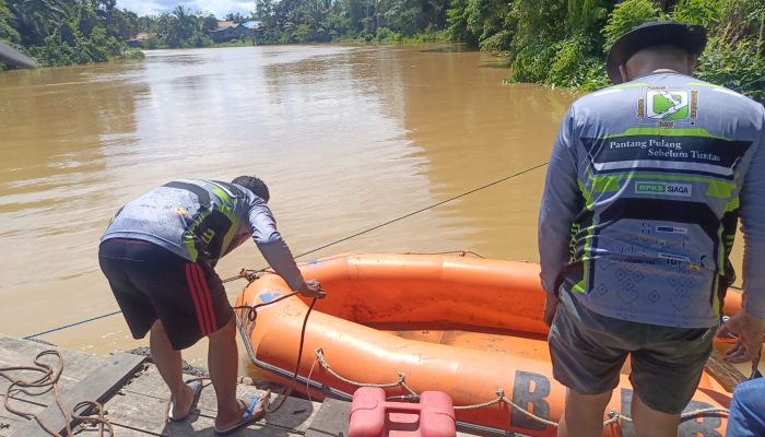 Dua Anak Perempuan Tenggelam di Sungai Danau, Masih Dicari