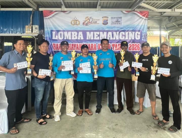Pembagian hadiah lomba mancing Polres Batola.